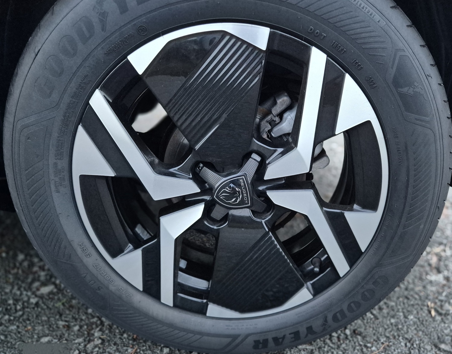 Used Peugeot 2008 2024 for sale - 76583183: Photo 12