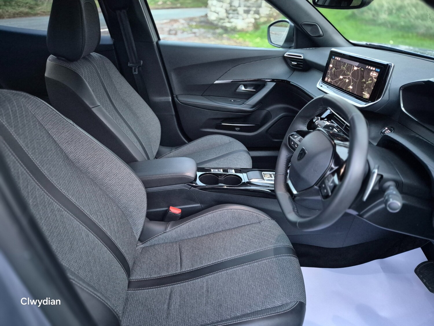 Used Peugeot 2008 2024 for sale - 76583183: Photo 13