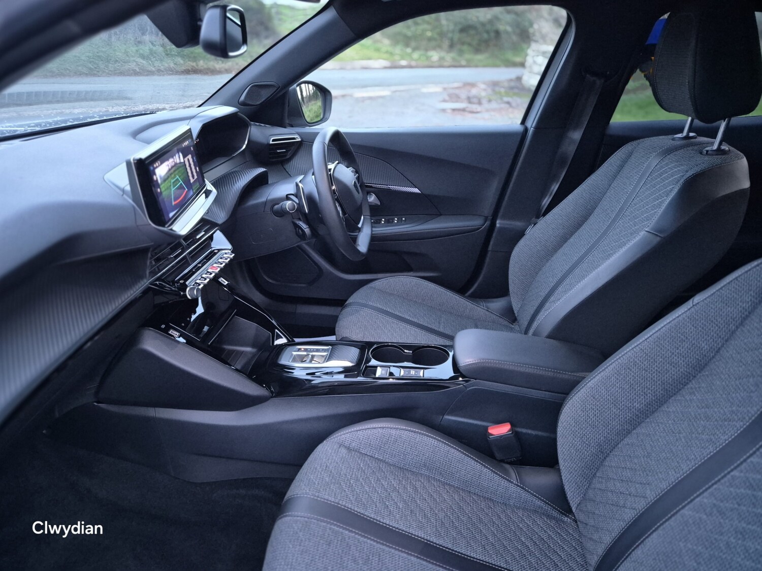 Used Peugeot 2008 2024 for sale - 76583183: Photo 21