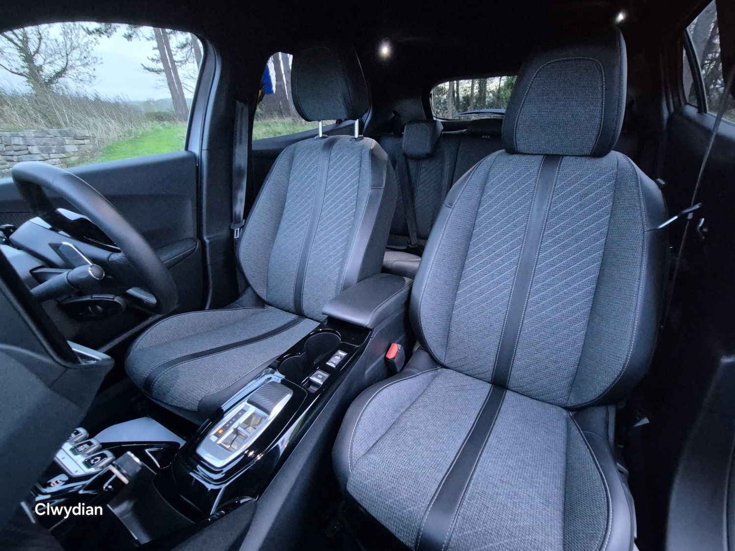 Used Peugeot 2008 2024 for sale - 76583183: Photo 23