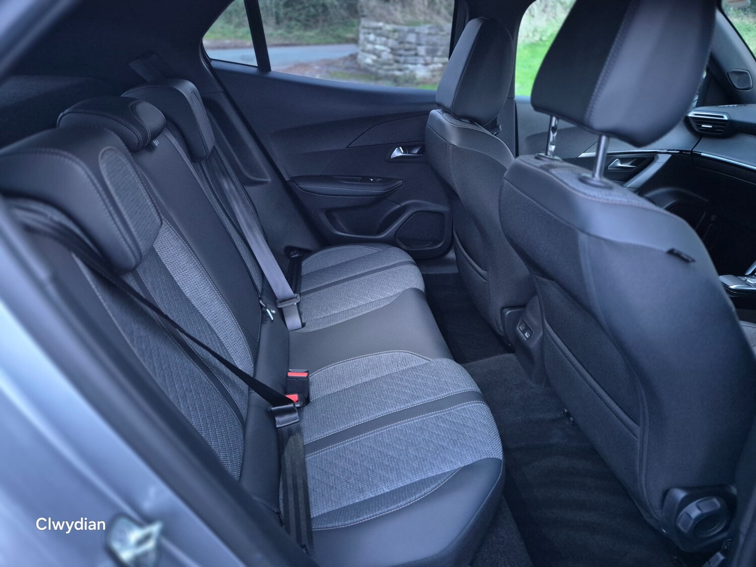 Used Peugeot 2008 2024 for sale - 76583183: Photo 24