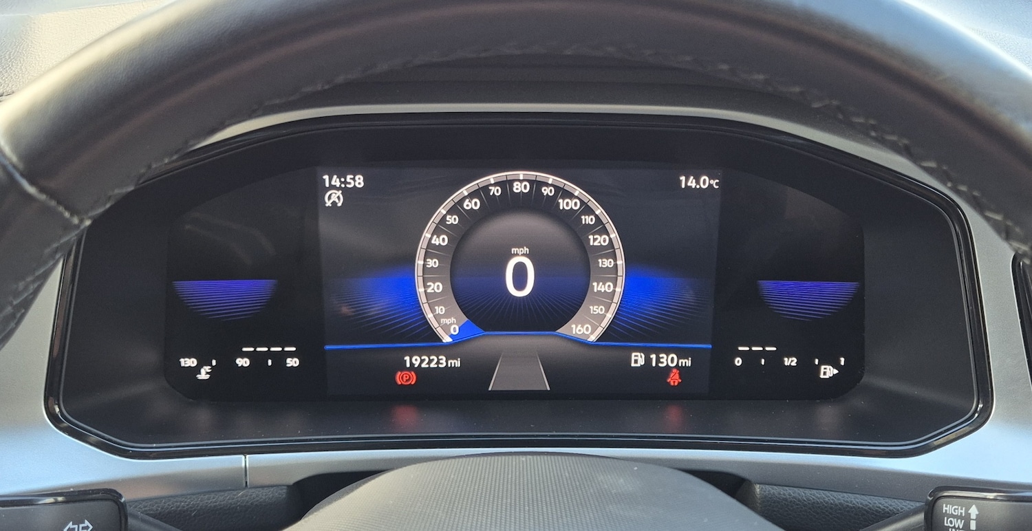 Used Volkswagen T-Roc 2023 for sale - 76501709: Photo 18