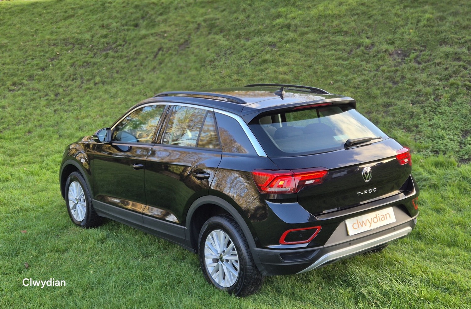 Used Volkswagen T-Roc 2023 for sale - 76501709: Photo 32