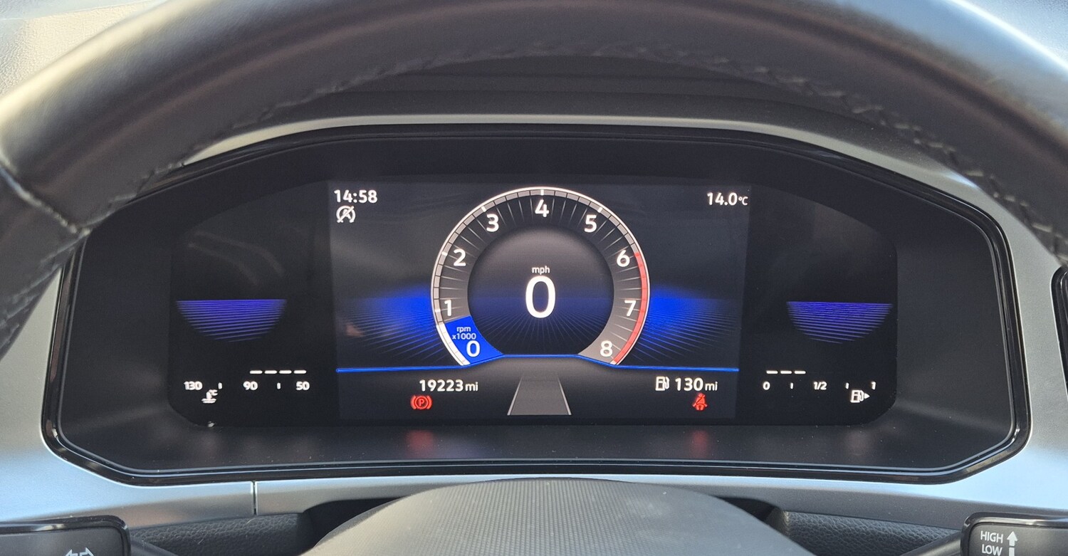 Used Volkswagen T-Roc 2023 for sale - 76501709: Photo 33