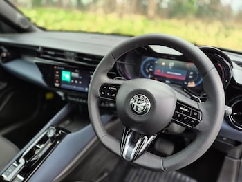 Used Alfa Romeo Junior 2025 for sale - 77385535: Photo