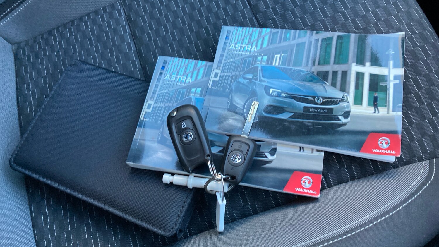 Used Vauxhall Astra 2019 for sale - 76910940: Photo 19