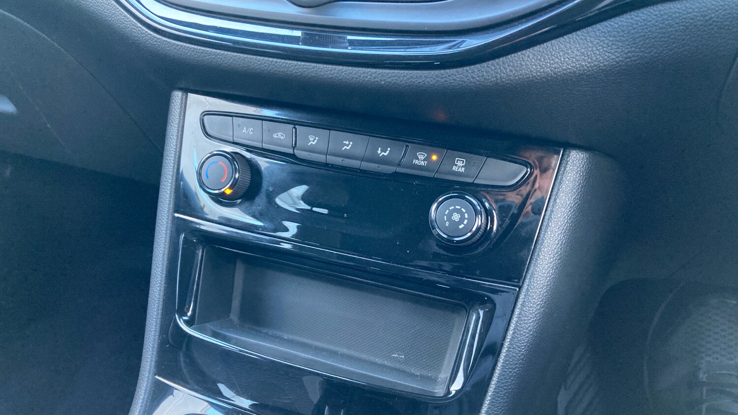 Used Vauxhall Astra 2019 for sale - 76910940: Photo 24