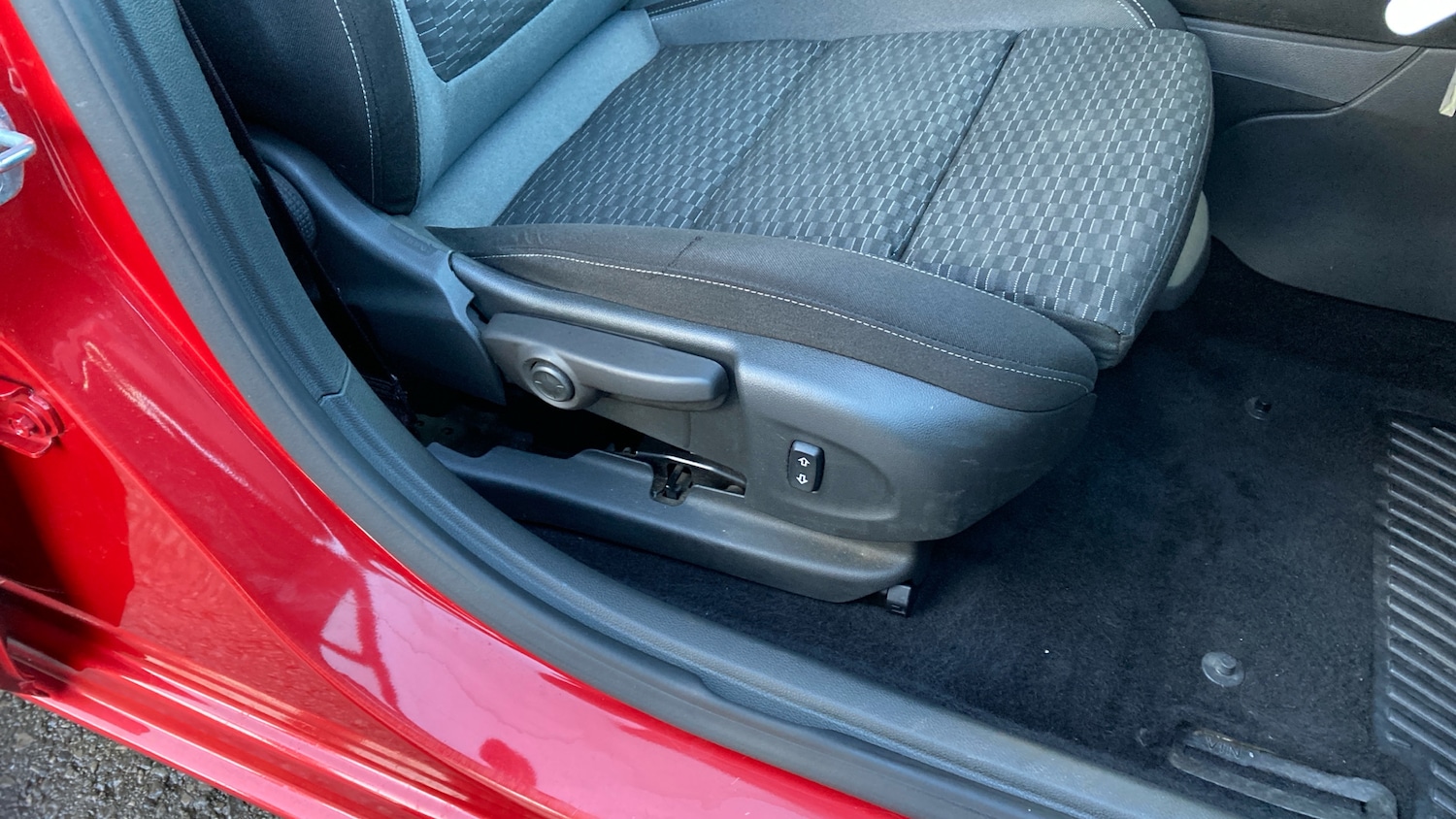 Used Vauxhall Astra 2019 for sale - 76910940: Photo 29