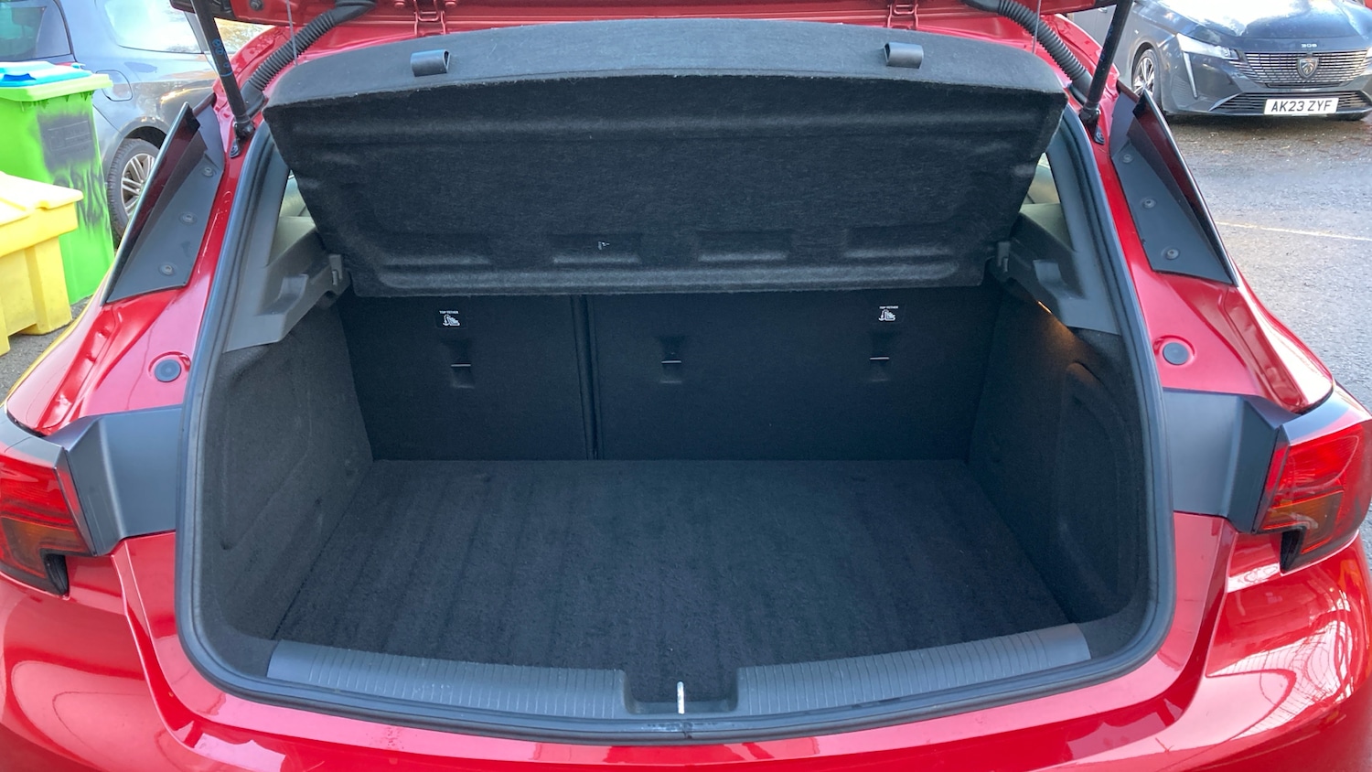 Used Vauxhall Astra 2019 for sale - 76910940: Photo 4