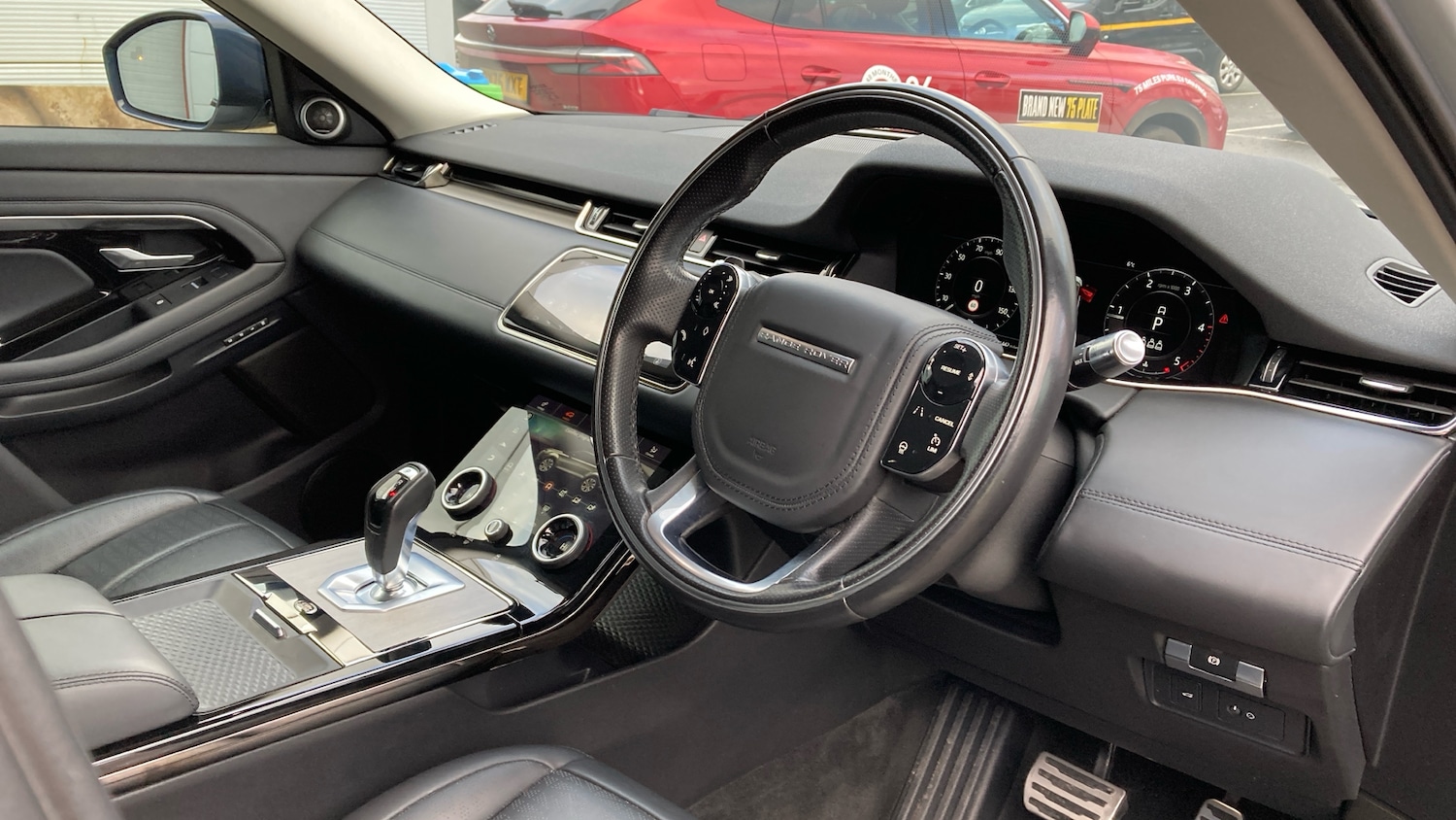 Used Land Rover Range Rover Evoque 2019 for sale - 77147875: Photo 11