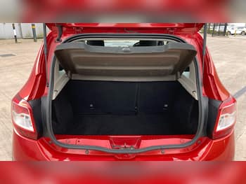 Used Dacia Sandero Stepway 2015 for sale - 79560687: Photo