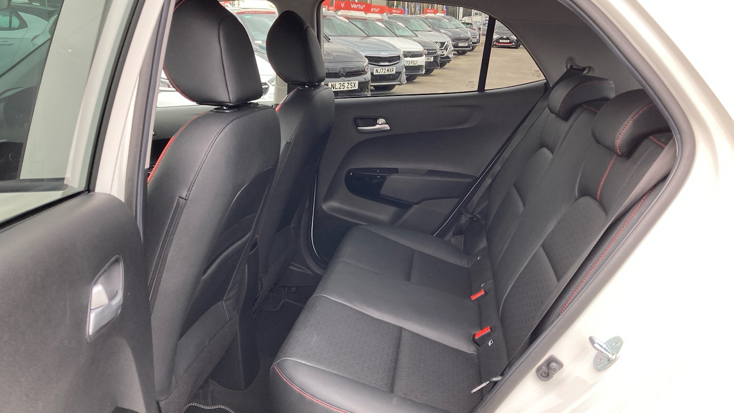 Used Kia Picanto 2023 for sale - 77641229: Photo 16