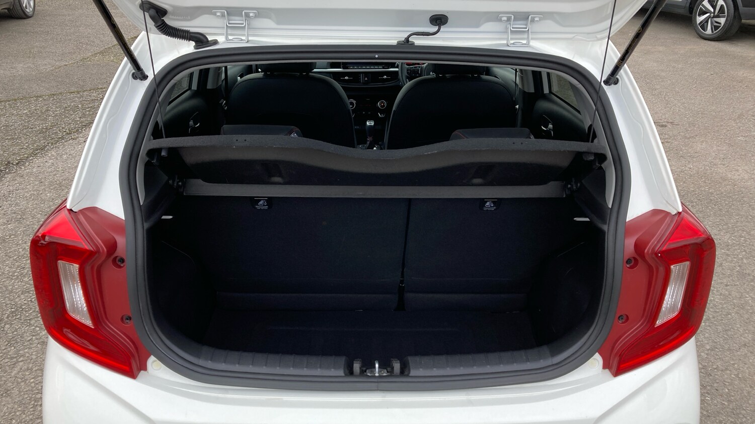 Used Kia Picanto 2023 for sale - 77641229: Photo 4