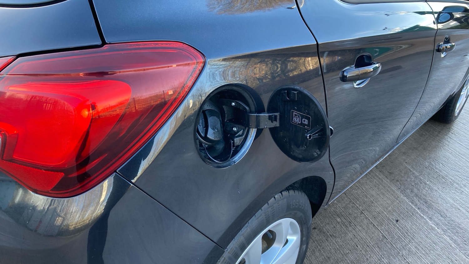 Used Vauxhall Corsa 2016 for sale - 77450247: Photo 30