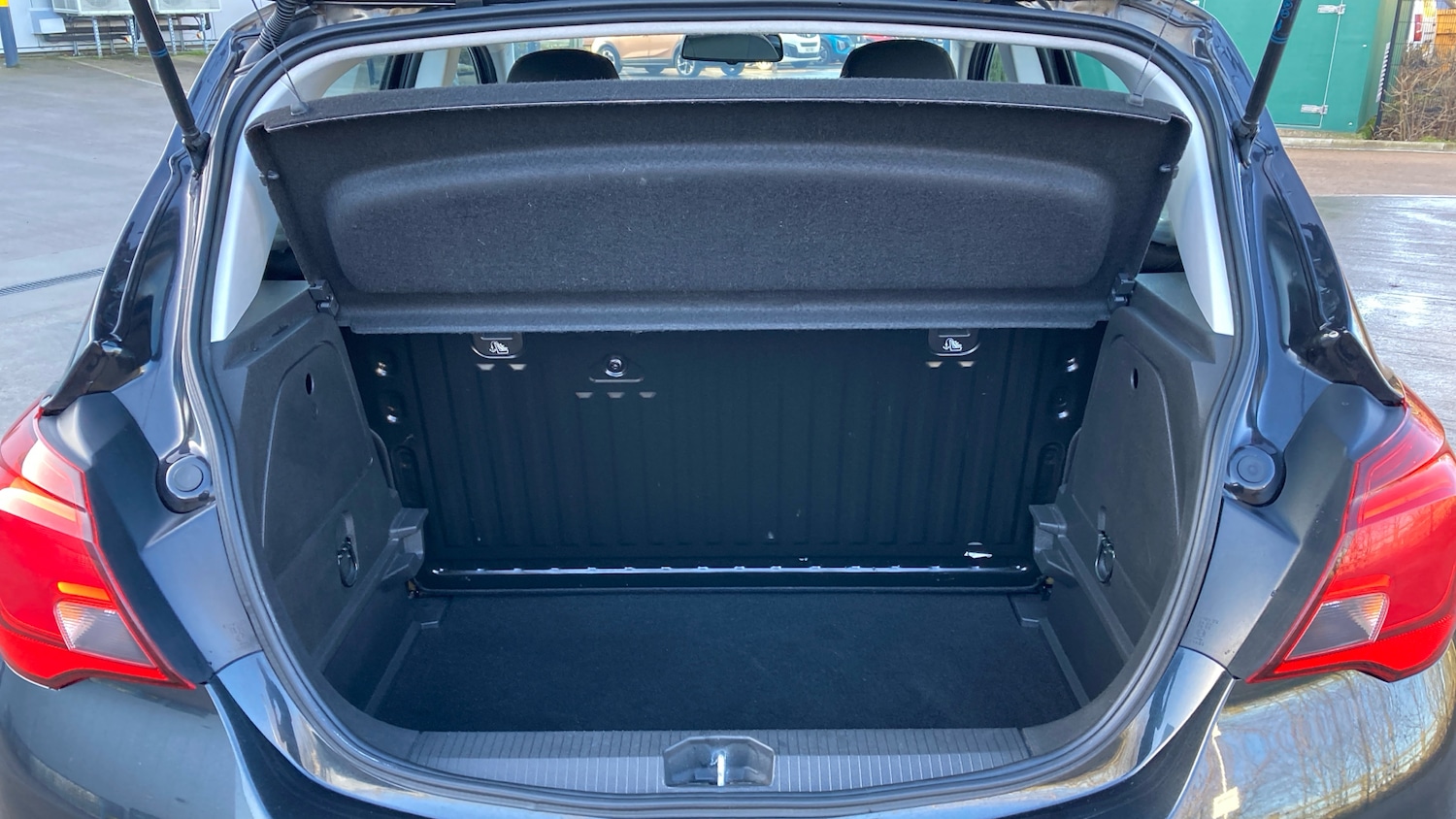 Used Vauxhall Corsa 2016 for sale - 77450247: Photo 4