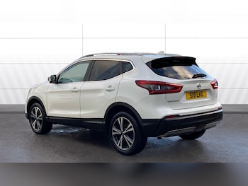 Used Nissan Qashqai 2018 for sale - 76477750: Photo