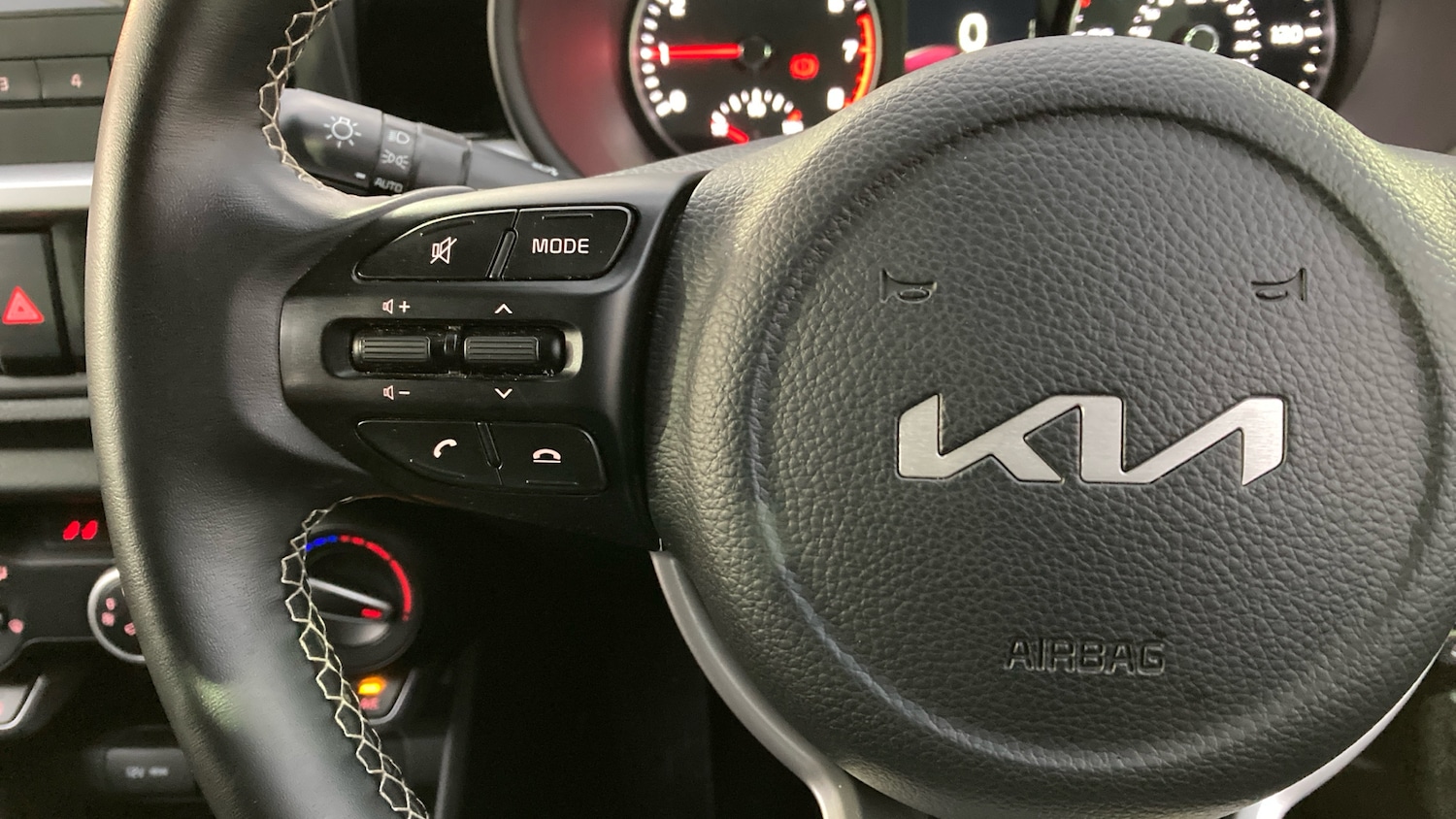 Used Kia Picanto 2022 for sale - 77357148: Photo 21