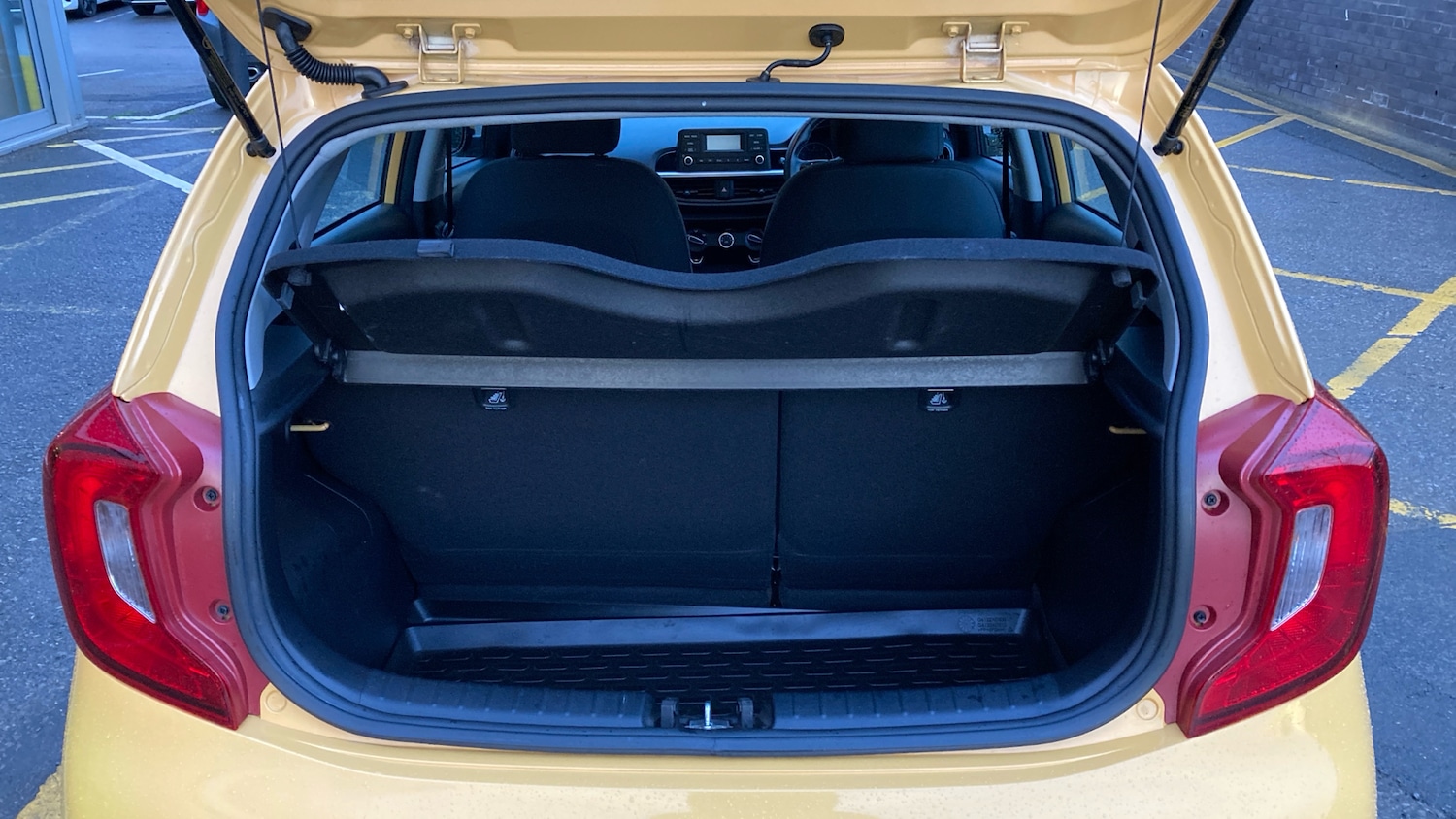 Used Kia Picanto 2022 for sale - 77357148: Photo 4