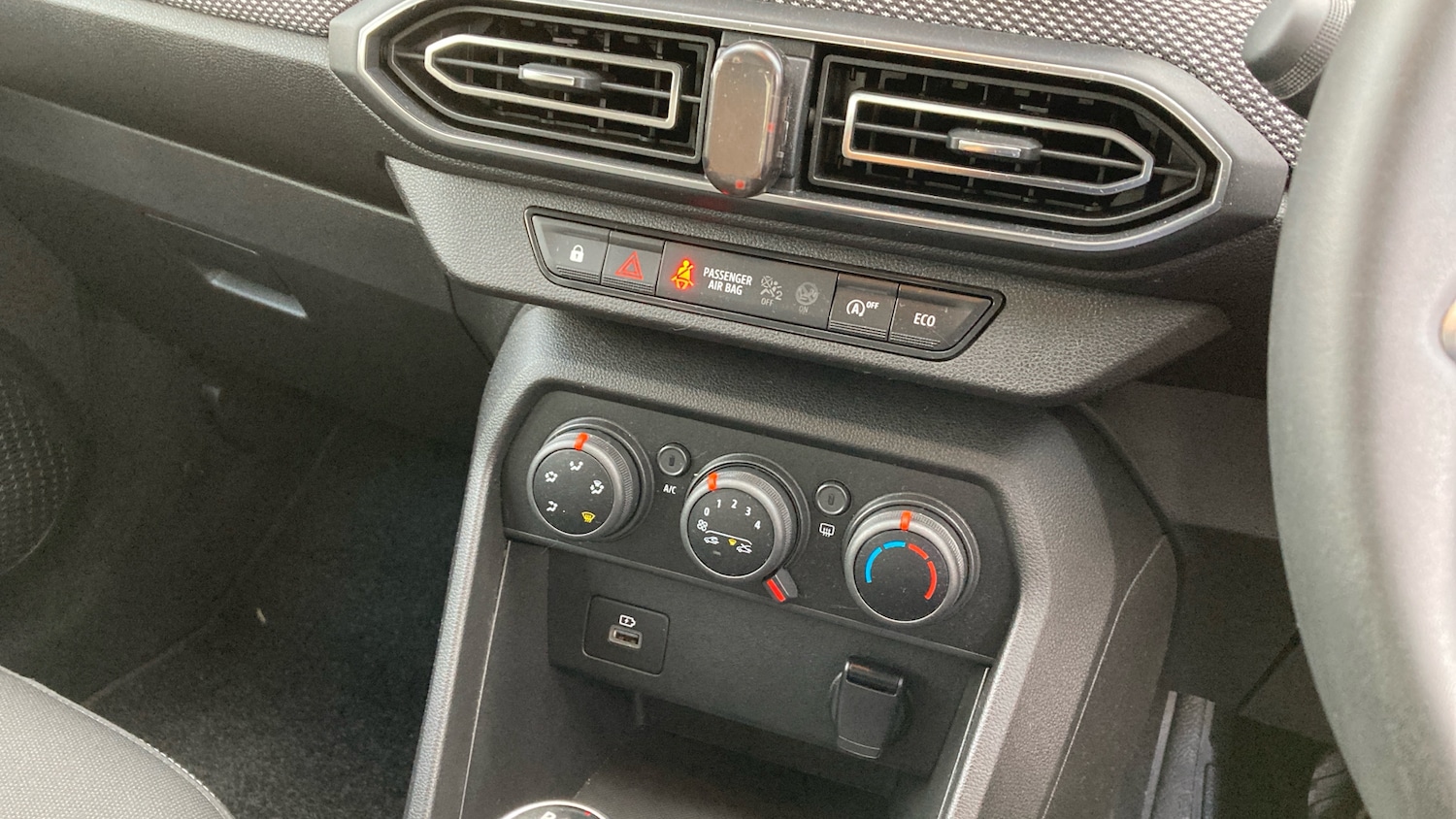 Used Dacia Sandero 2022 for sale - 76531307: Photo 22