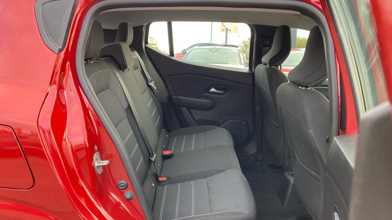 Used Dacia Sandero 2022 for sale - 76531307: Photo 33