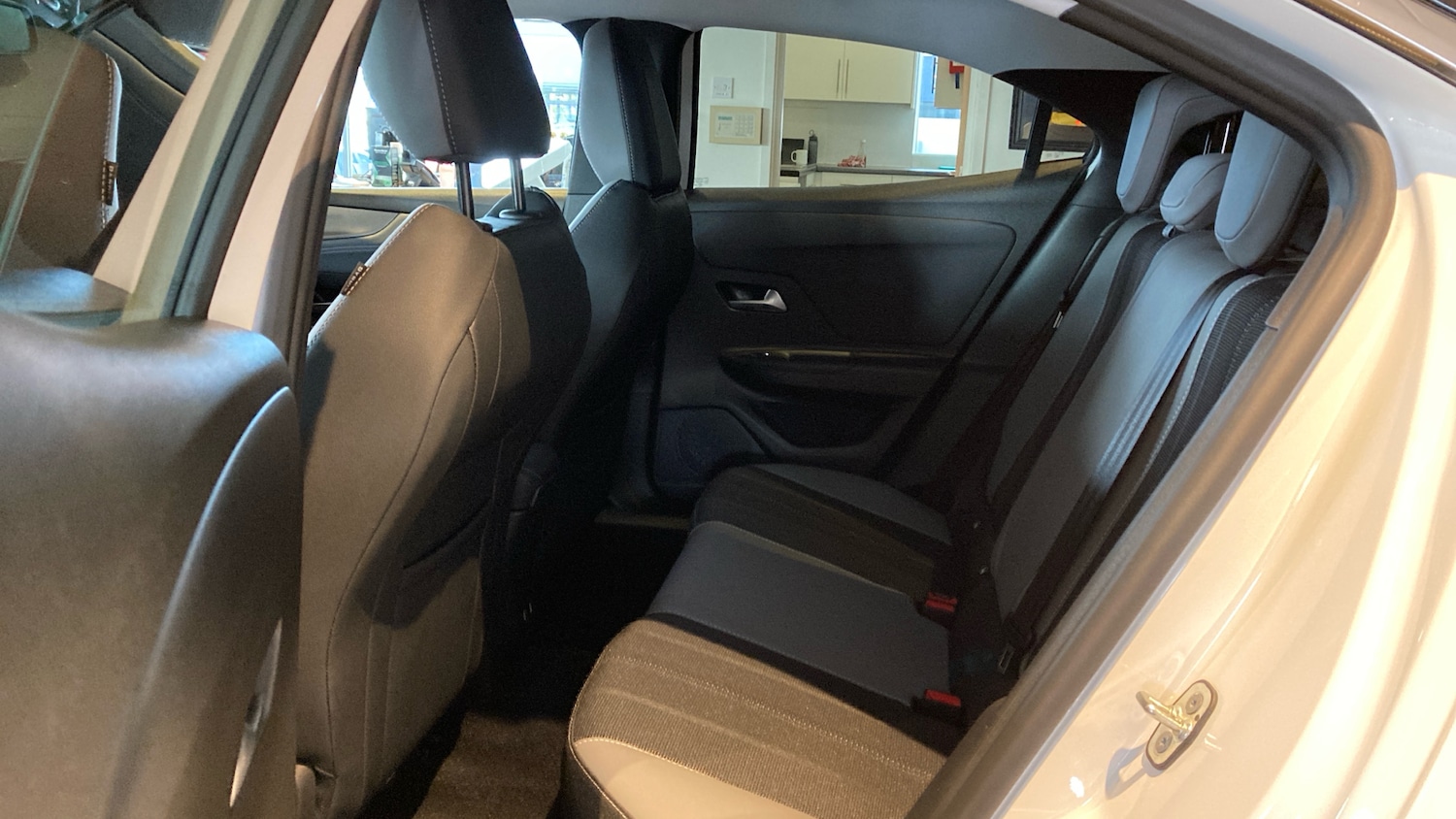 Used Vauxhall Mokka 2025 for sale - 76414957: Photo 16