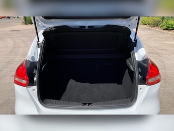 Used Ford Focus 2018 for sale - 78888808: Photo
