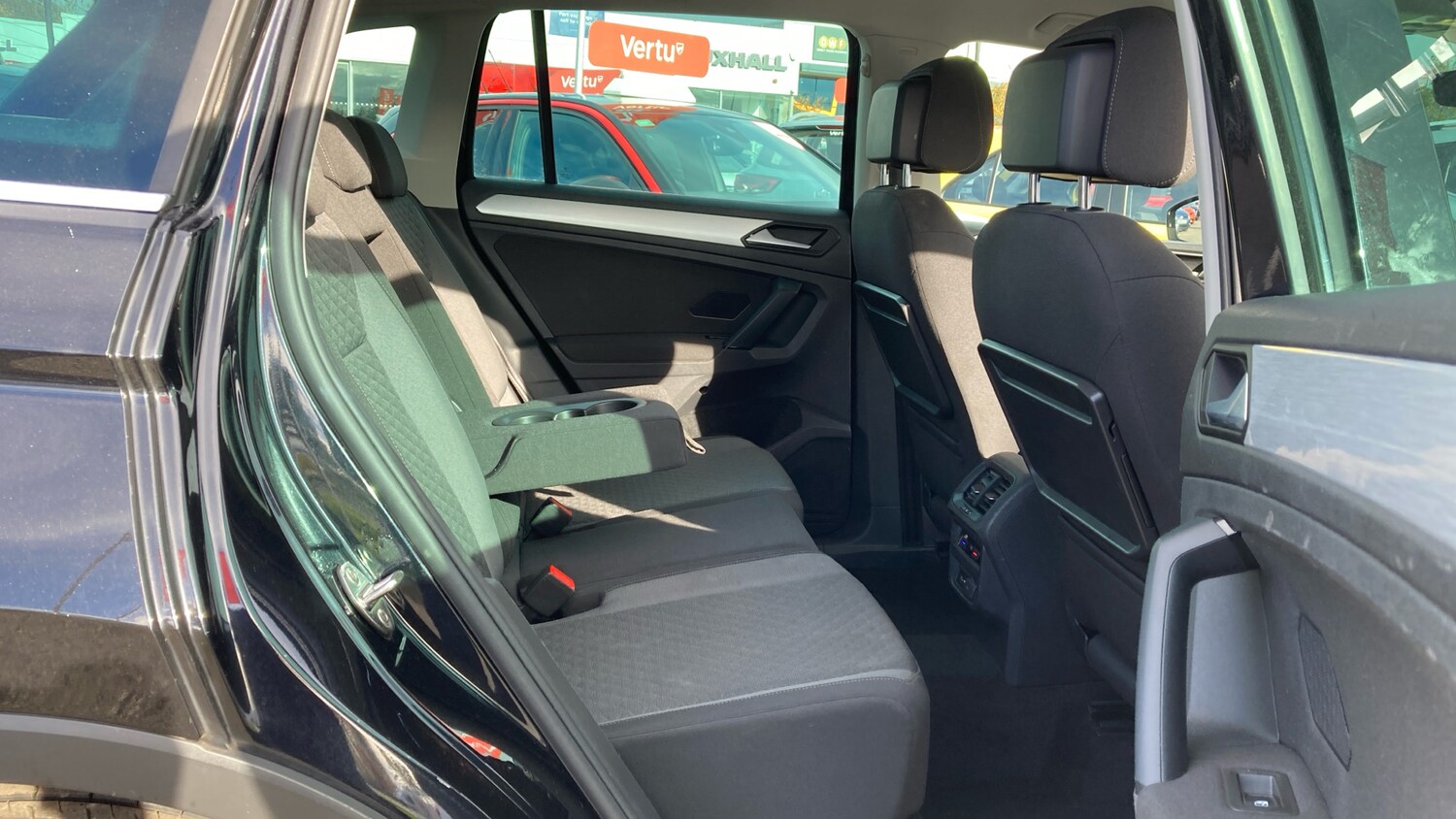 Used Volkswagen Tiguan 2020 for sale - 76319962: Photo 35