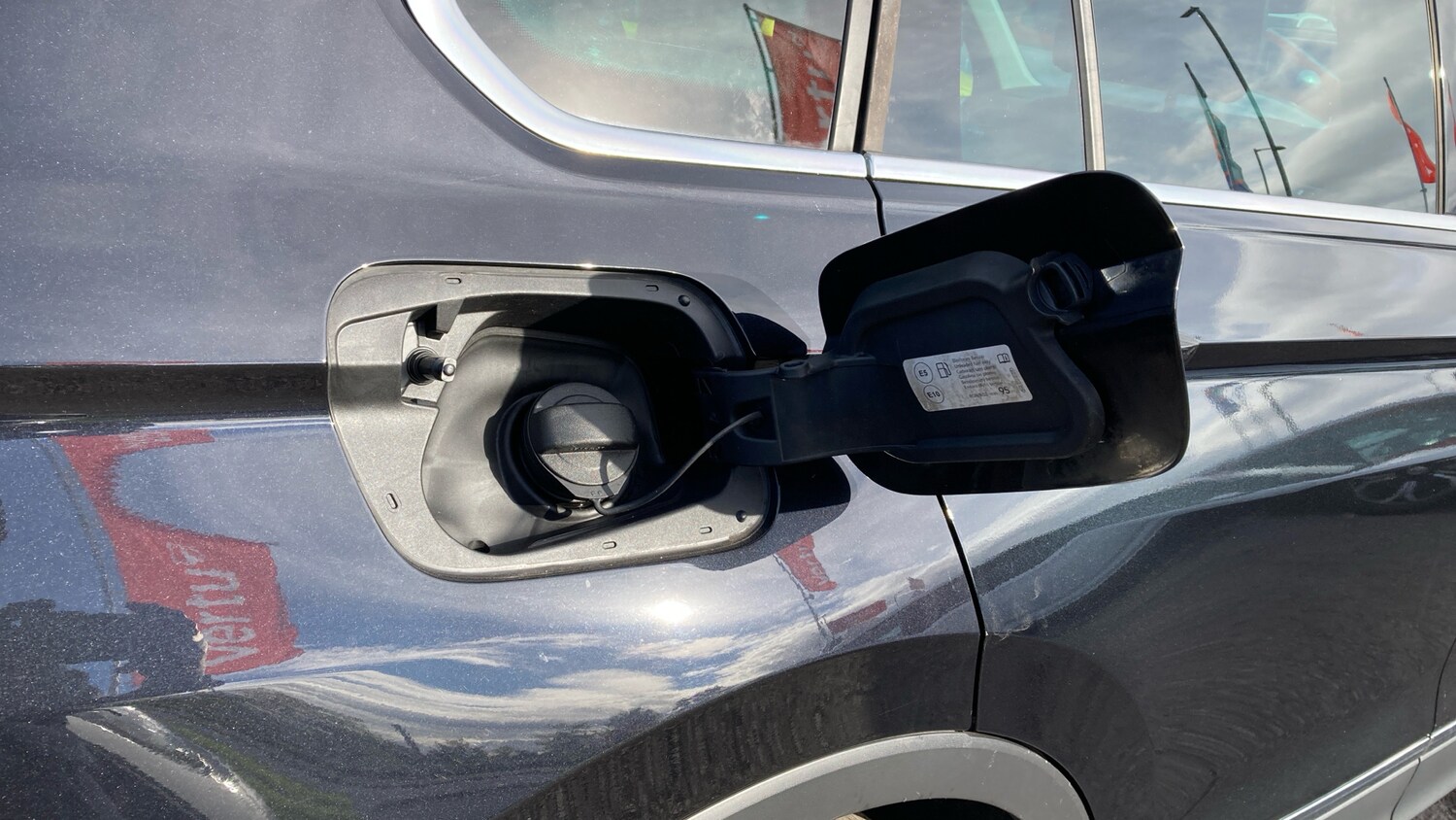 Used Volkswagen Tiguan 2020 for sale - 76319962: Photo 36