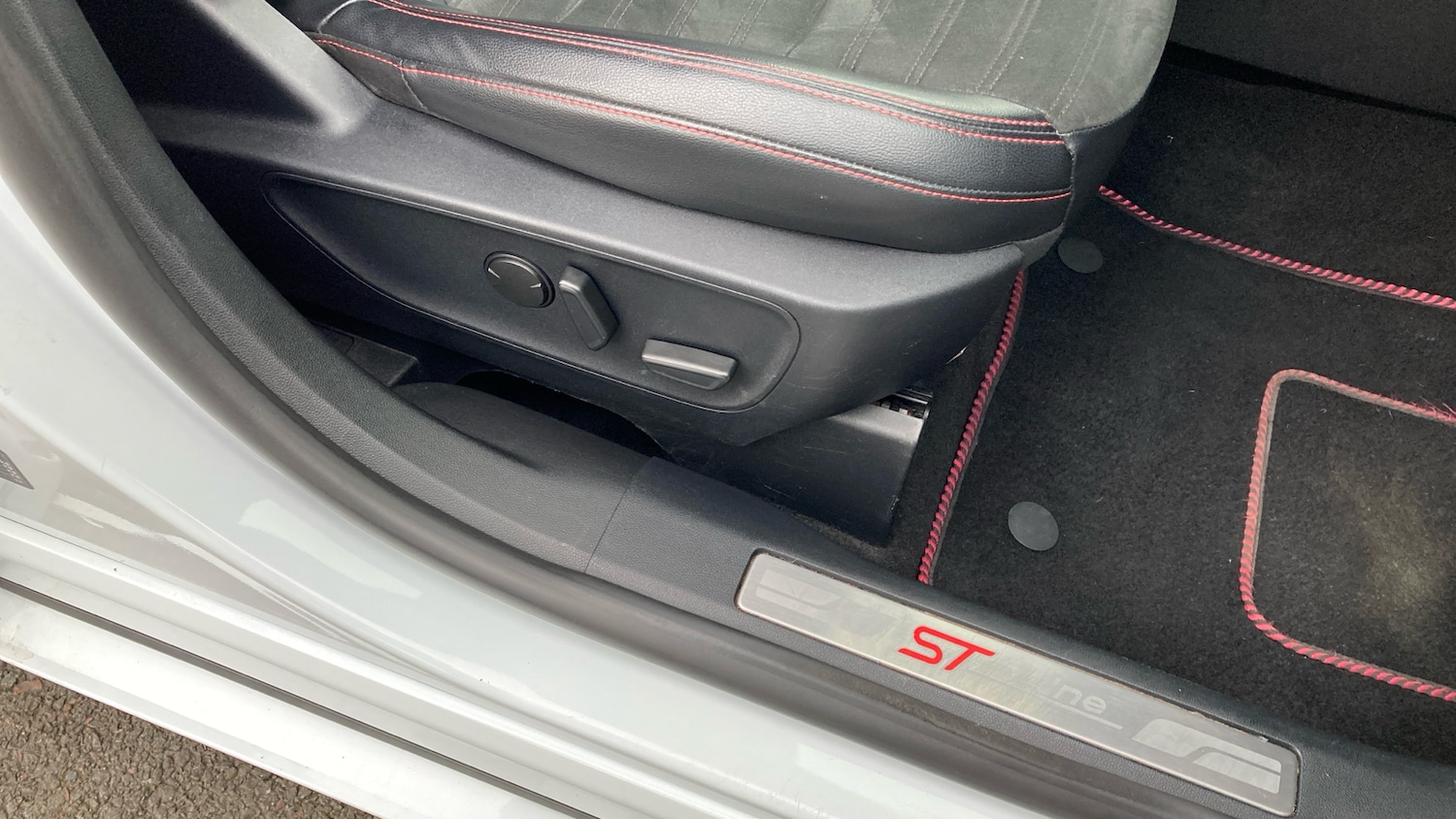 Used Ford Kuga 2020 for sale - 77945332: Photo 35