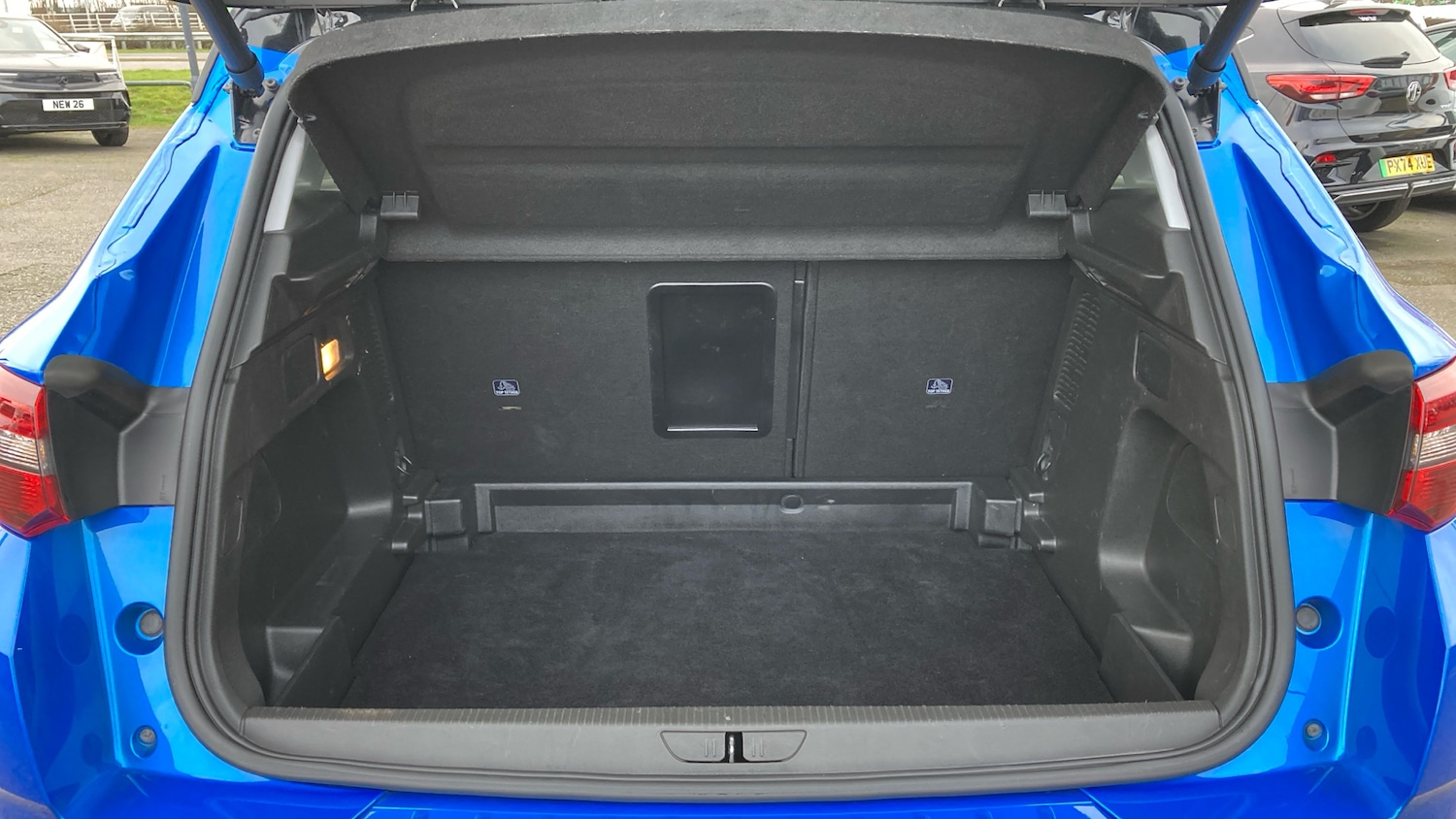 Used Vauxhall Grandland 2023 for sale - 77691492: Photo 4