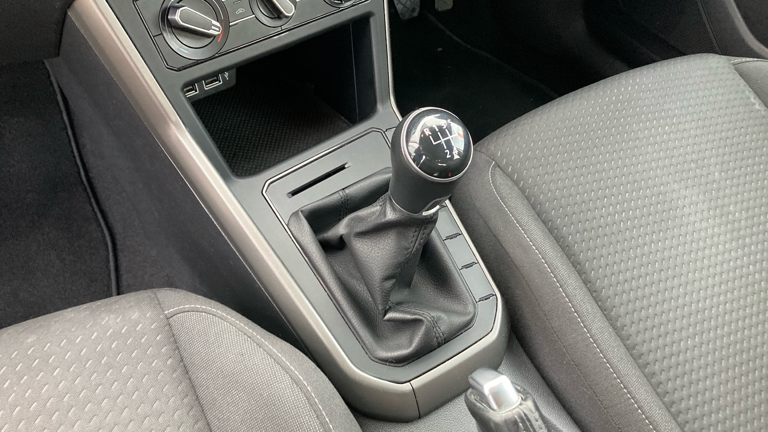 Used Volkswagen Polo 2019 for sale - 76577023: Photo 13