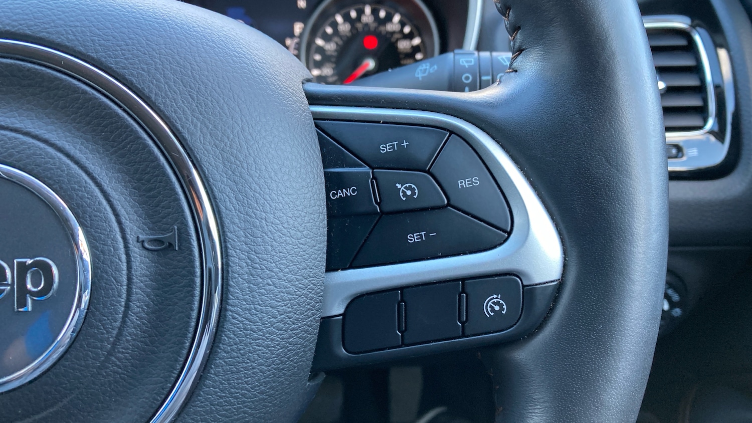 Used Jeep Compass 2020 for sale - 76707144: Photo 23