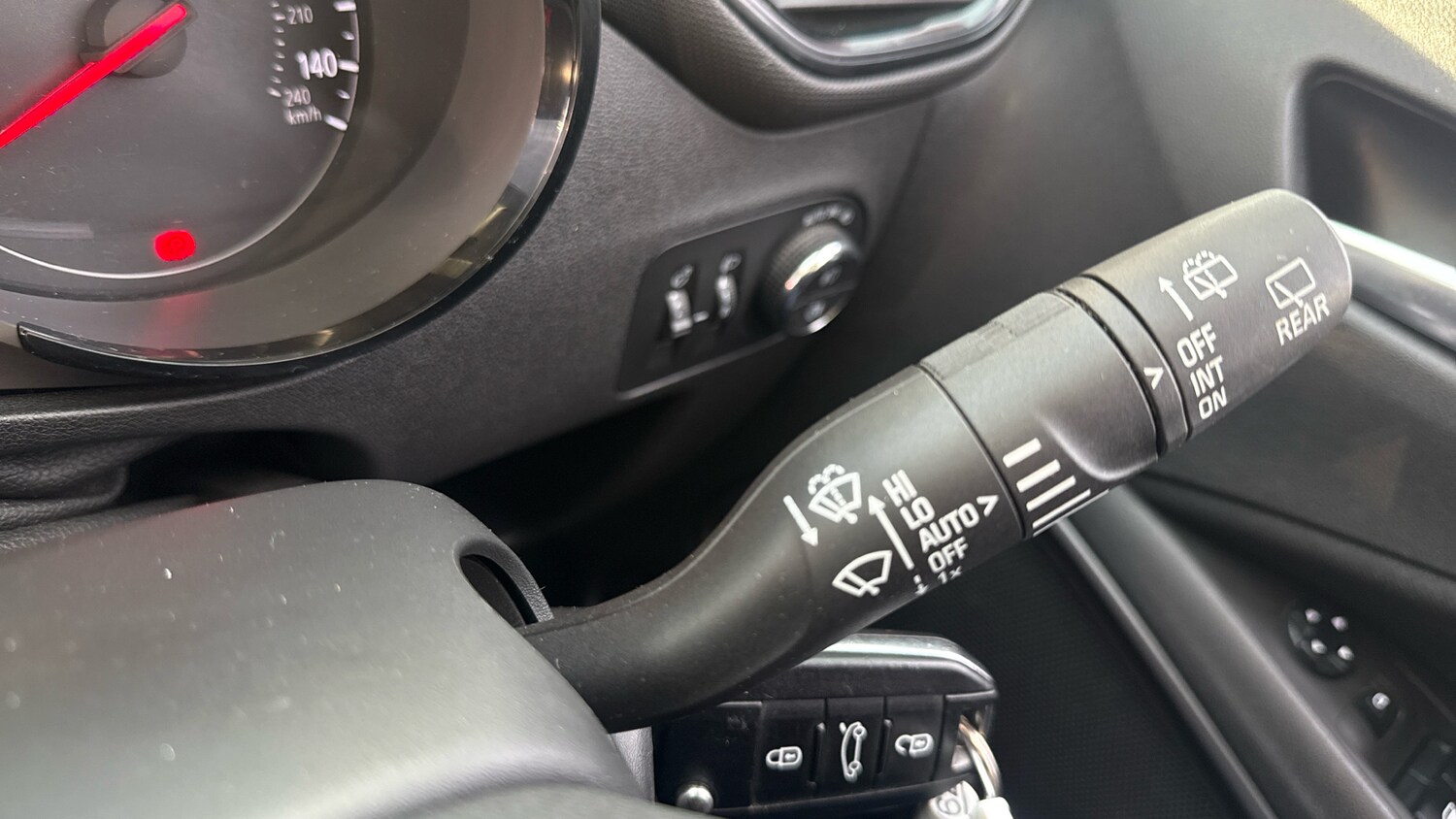 Used Vauxhall Crossland X 2018 for sale - 76910922: Photo 30