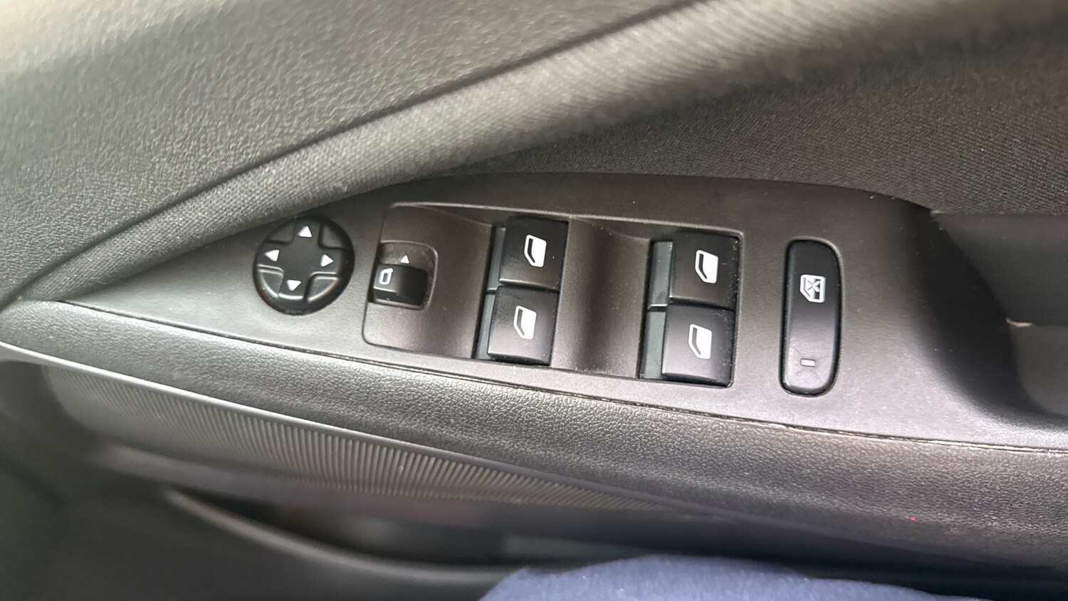 Used Vauxhall Crossland X 2018 for sale - 76910922: Photo 32