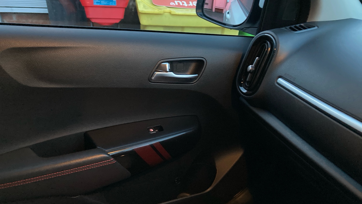 Used Kia Picanto 2018 for sale - 76830553: Photo 25