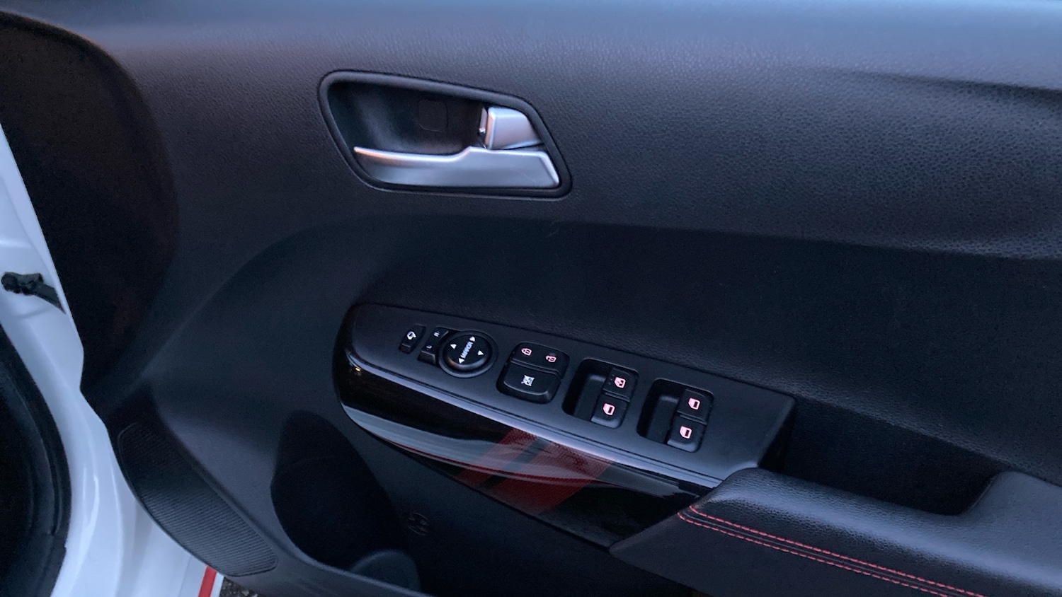 Used Kia Picanto 2018 for sale - 76830553: Photo 28