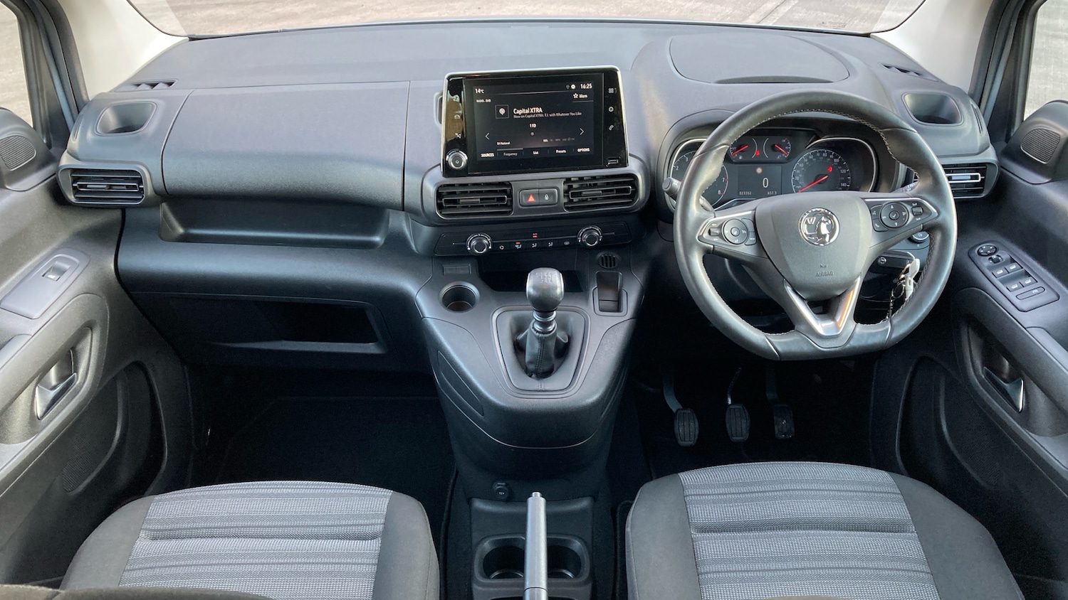 Used Vauxhall Combo Life 2023 for sale - 78090561: Photo 10