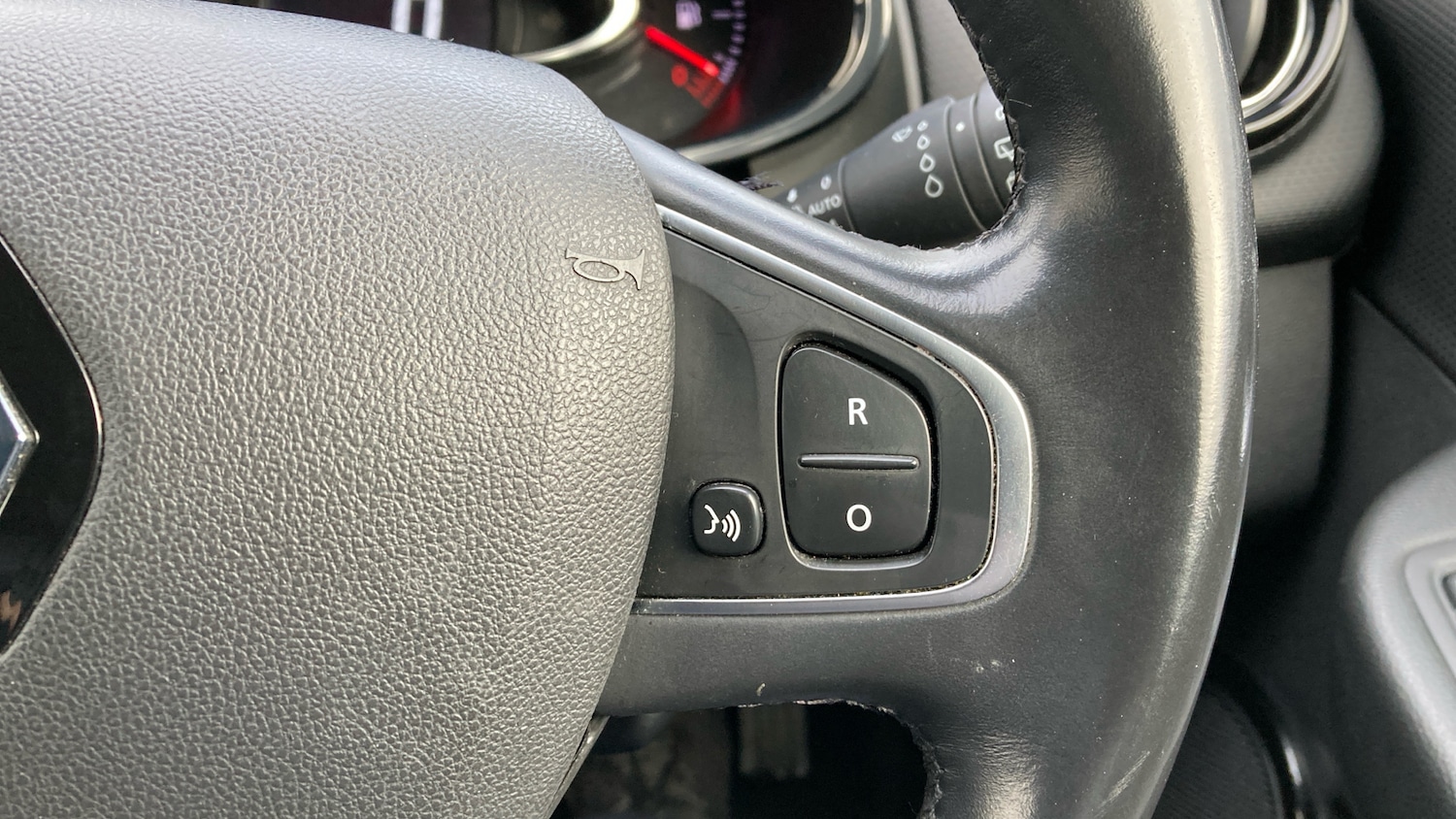 Used Renault Clio 2018 for sale - 77195178: Photo 22