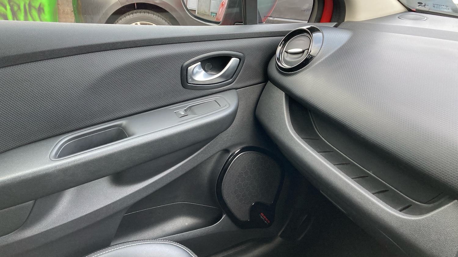 Used Renault Clio 2018 for sale - 77195178: Photo 25