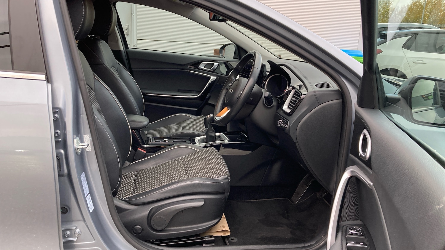 Used Kia XCeed 2022 for sale - 76877364: Photo 31