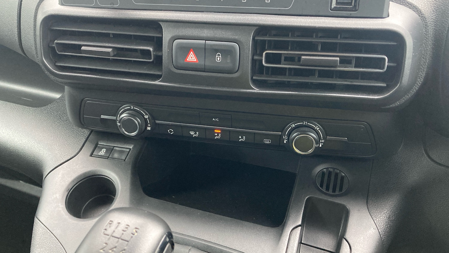 Used Vauxhall Combo Life 2022 for sale - 77452989: Photo 24