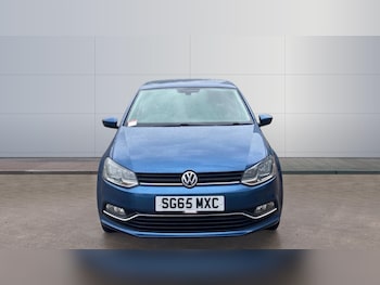 Used Volkswagen Polo 2015 for sale - 76075779: Photo