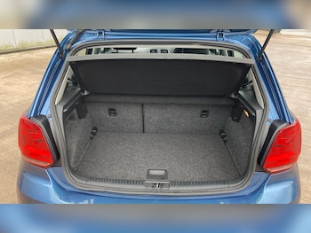 Used Volkswagen Polo 2015 for sale - 76075779: Photo