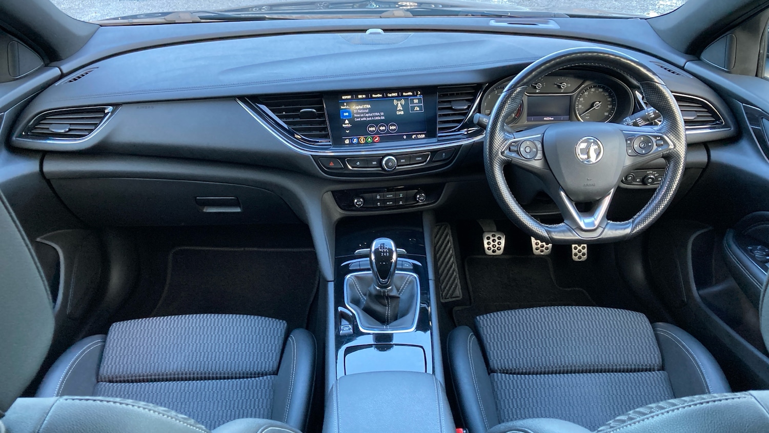 Used Vauxhall Insignia 2018 for sale - 77220228: Photo 10