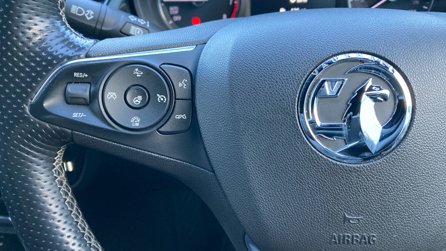 Used Vauxhall Insignia 2018 for sale - 77220228: Photo 22