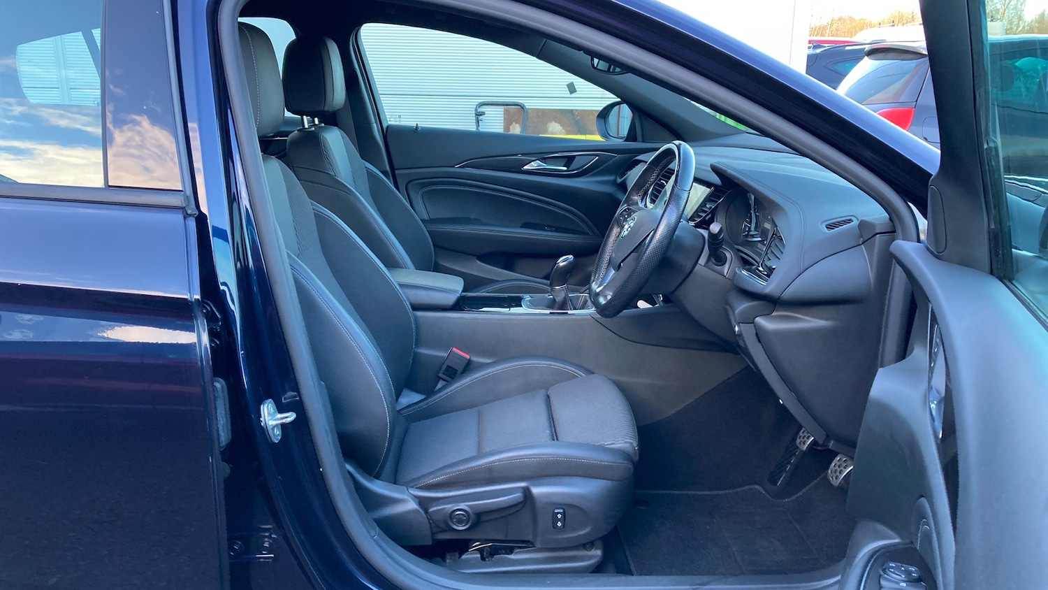 Used Vauxhall Insignia 2018 for sale - 77220228: Photo 32