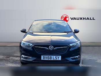 Used Vauxhall Insignia 2018 for sale - 77220228: Photo
