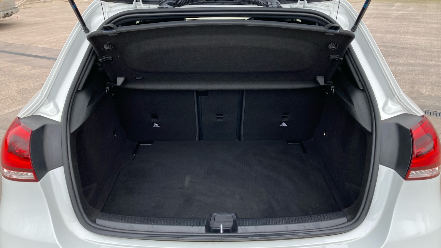 Used Mercedes-Benz A-Class 2021 for sale - 77760487: Photo 4