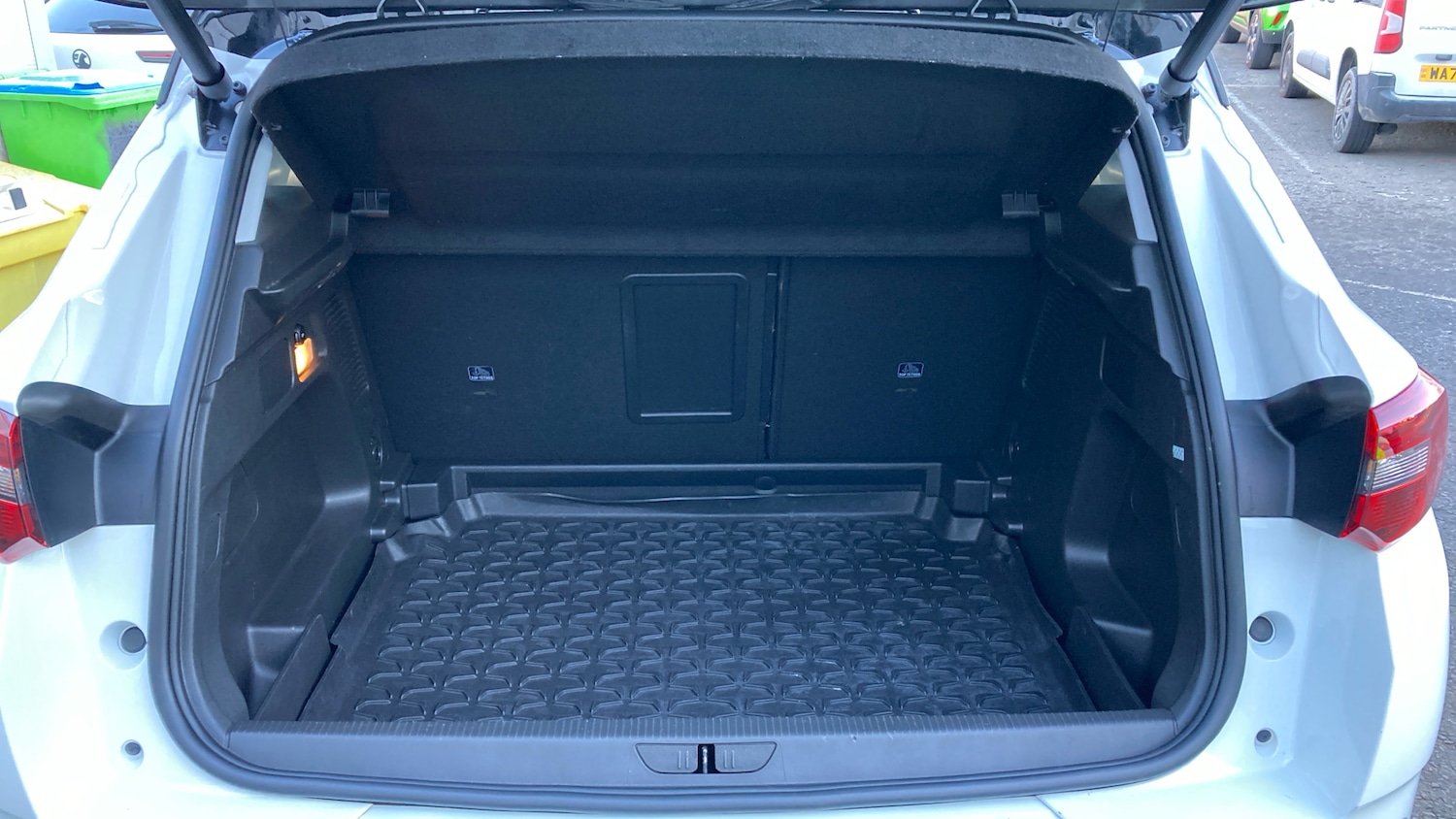 Used Vauxhall Grandland 2022 for sale - 77147883: Photo 4