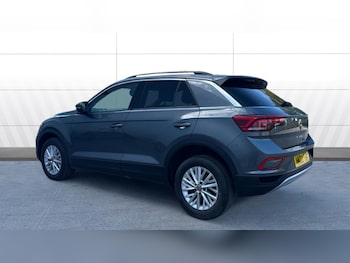 Used Volkswagen T-Roc 2022 for sale - 75999482: Photo